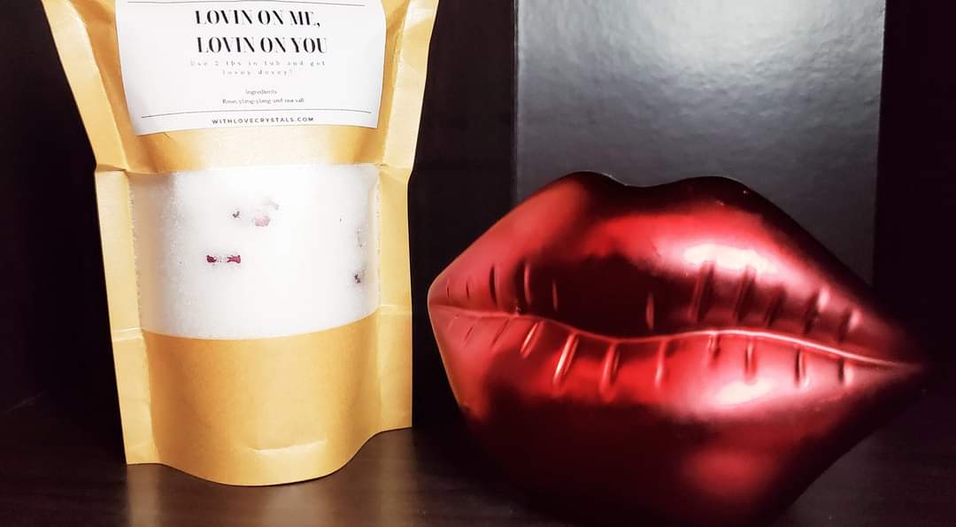 Aromatherapy bath salts